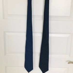 Navy ties